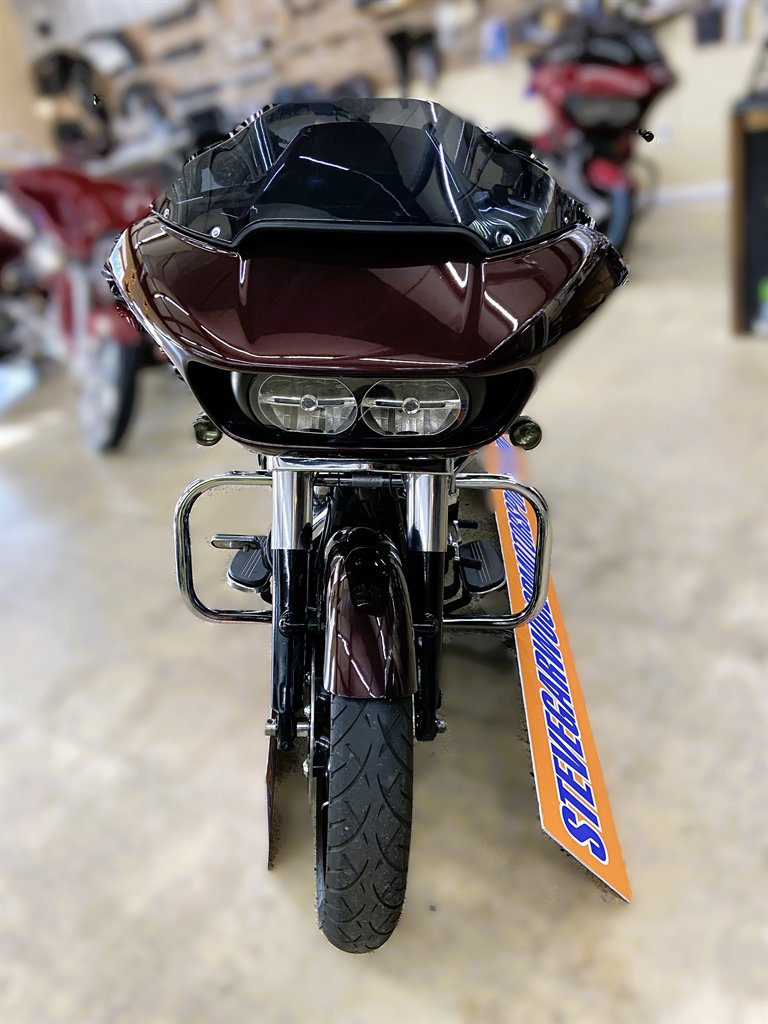 2020 Harley Davidson Road Glide - $19,995