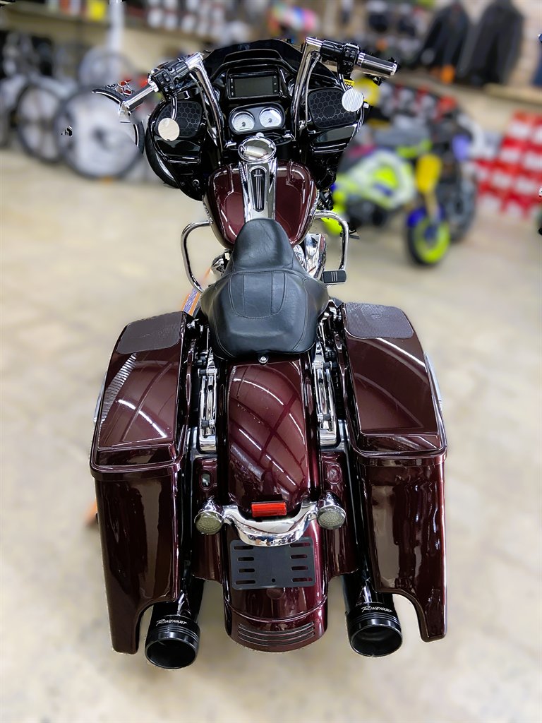 2020 Harley Davidson Road Glide - $19,995
