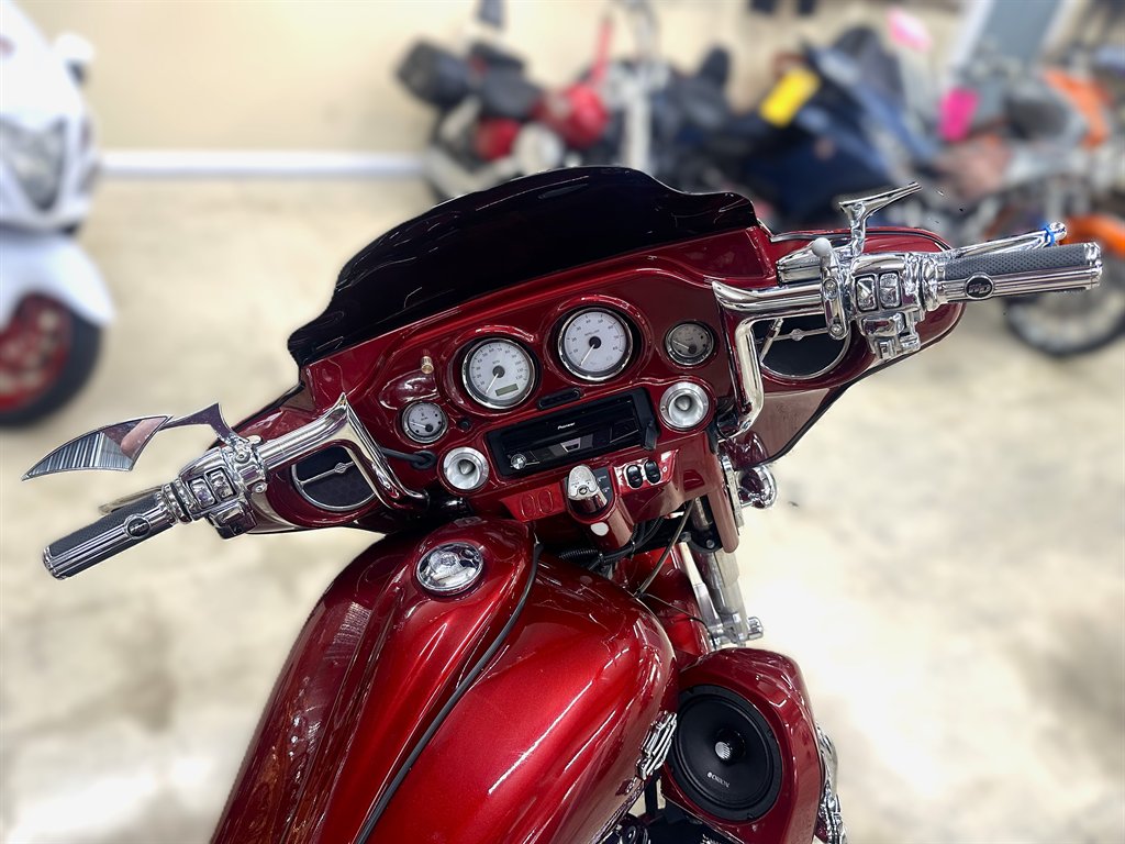 2009 Harley-davidson Street Glide - $12,995