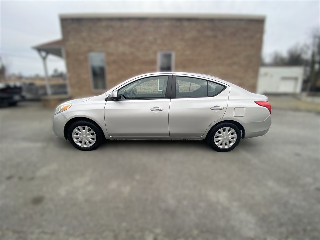 2012 Nissan Versa - $3,995