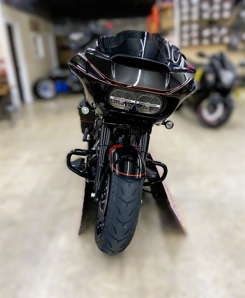 2018 Harley-davidson Cvo Road Glide - $21,995