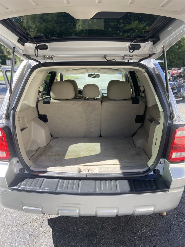 2011 Ford Escape - $2,995