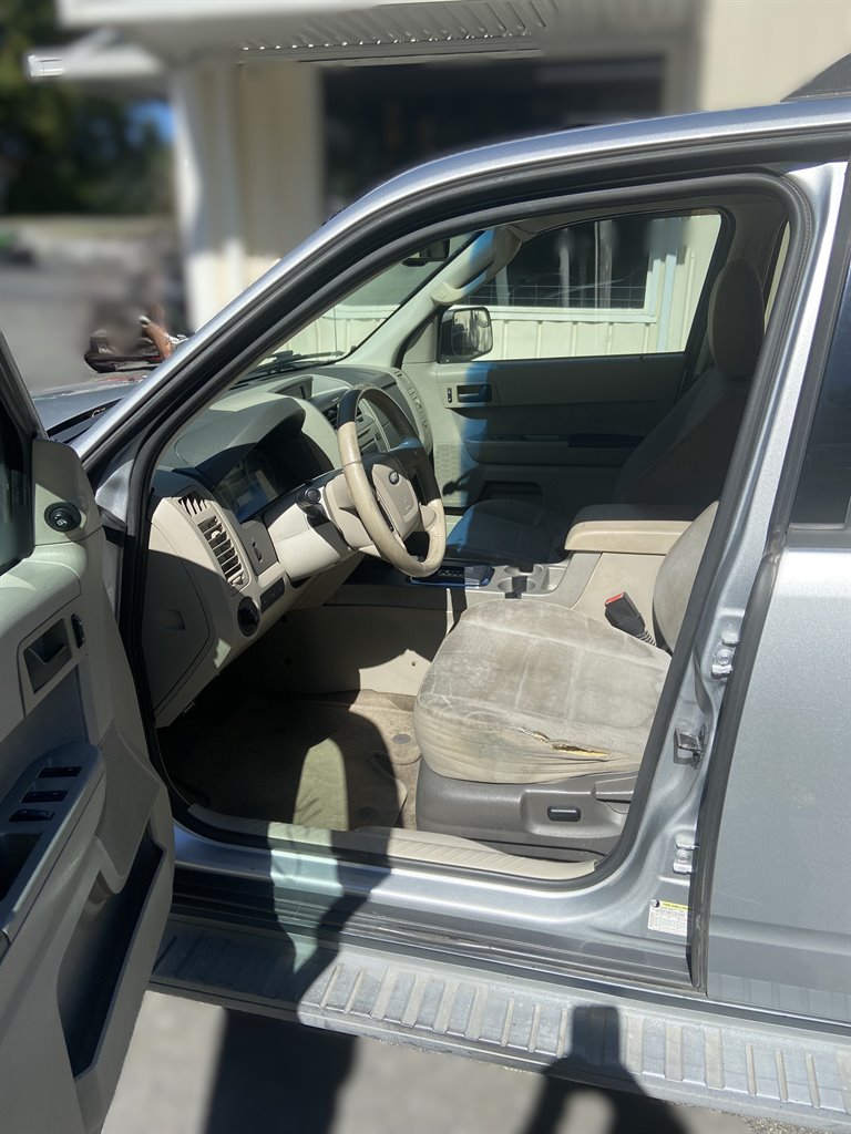 2011 Ford Escape - $2,995