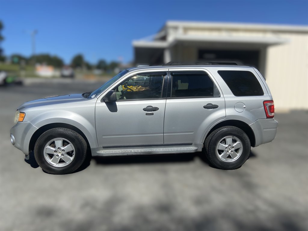 2011 Ford Escape - $2,995