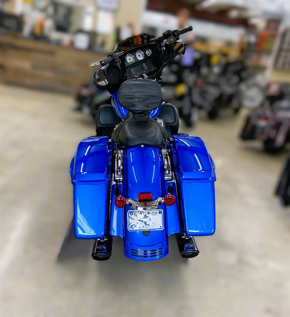 2018 Harley-davidson Street Glide - $18,595
