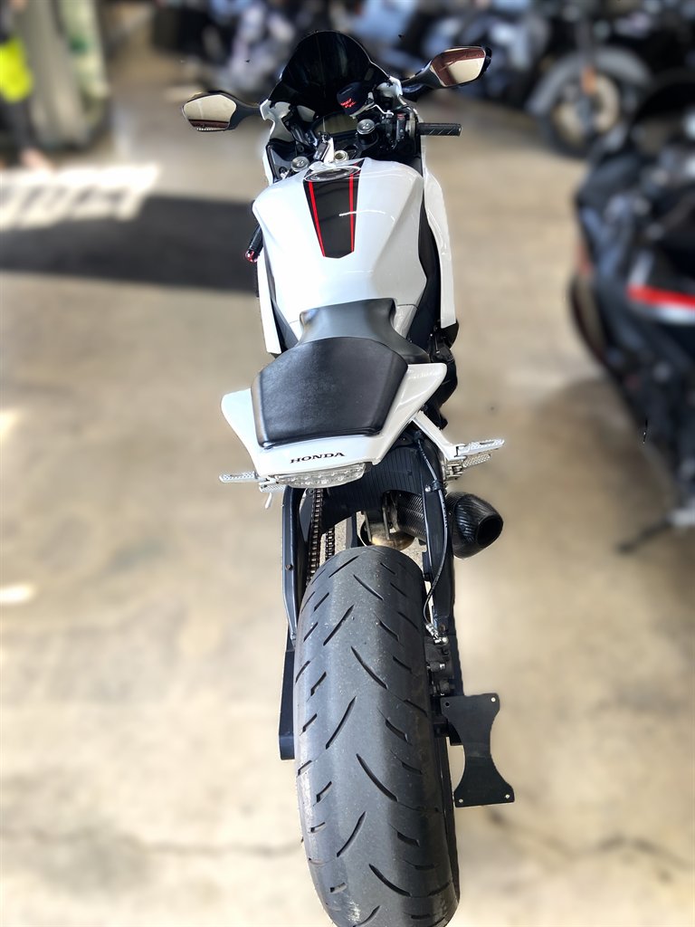 2014 Honda Cbr1000rr - $10,995