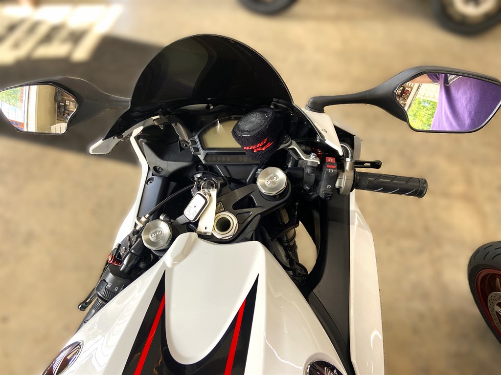 2014 Honda Cbr1000rr - $10,995
