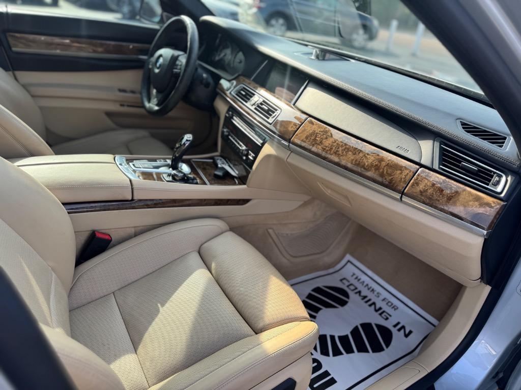 2013 BMW MDX 750Li photo