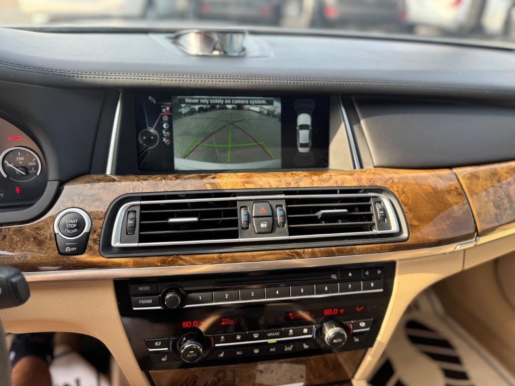 2013 BMW MDX 750Li photo