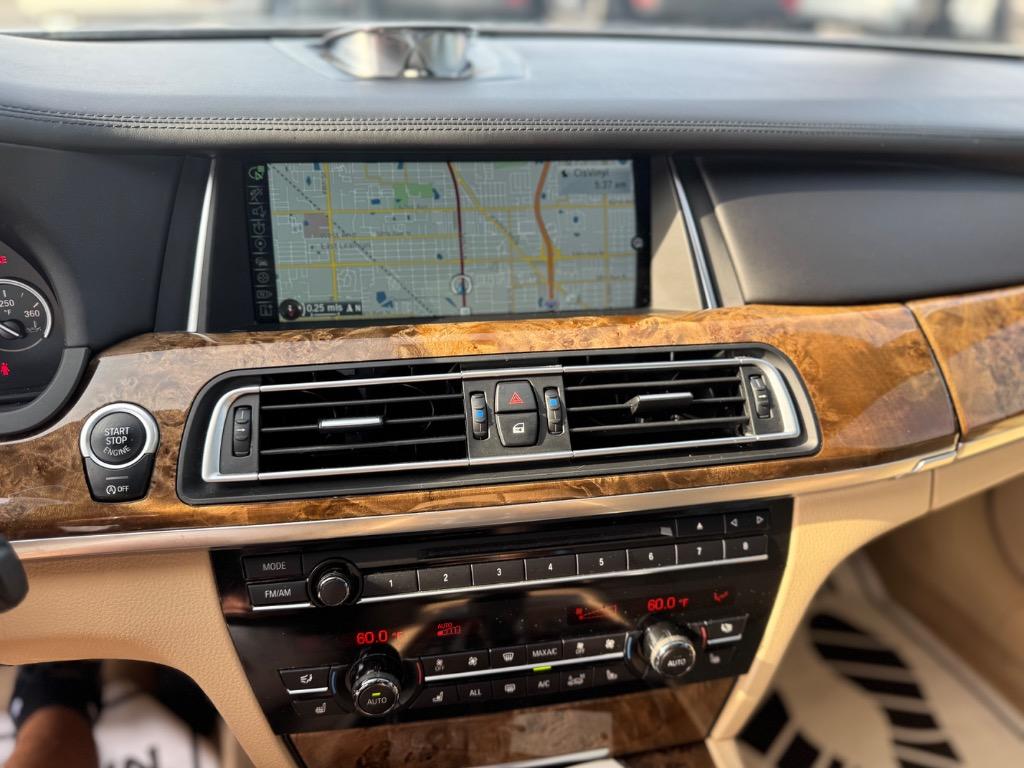 2013 BMW MDX 750Li photo