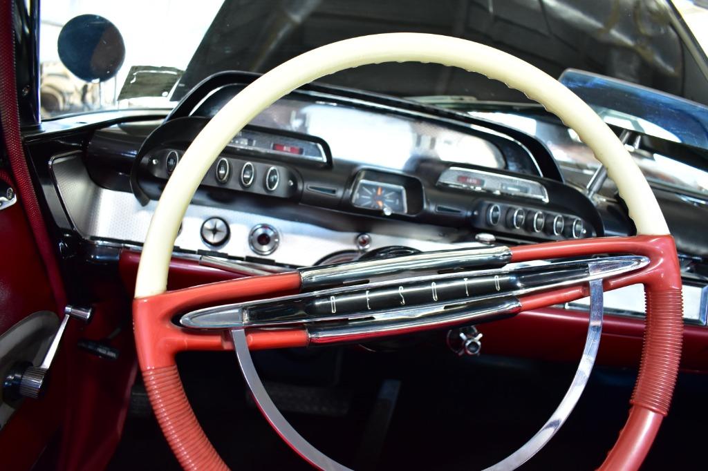 1960 Desoto Adveturer Cab - $43,000