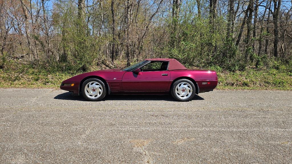1993 Chevrolet Corvette - $10,900