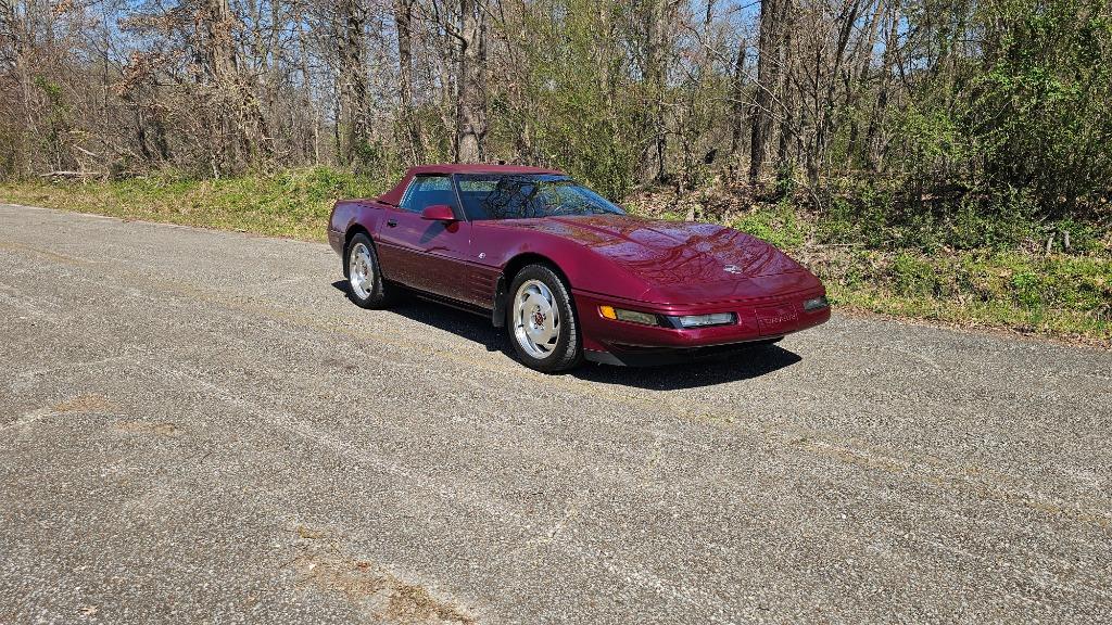 1993 Chevrolet Corvette - $10,900