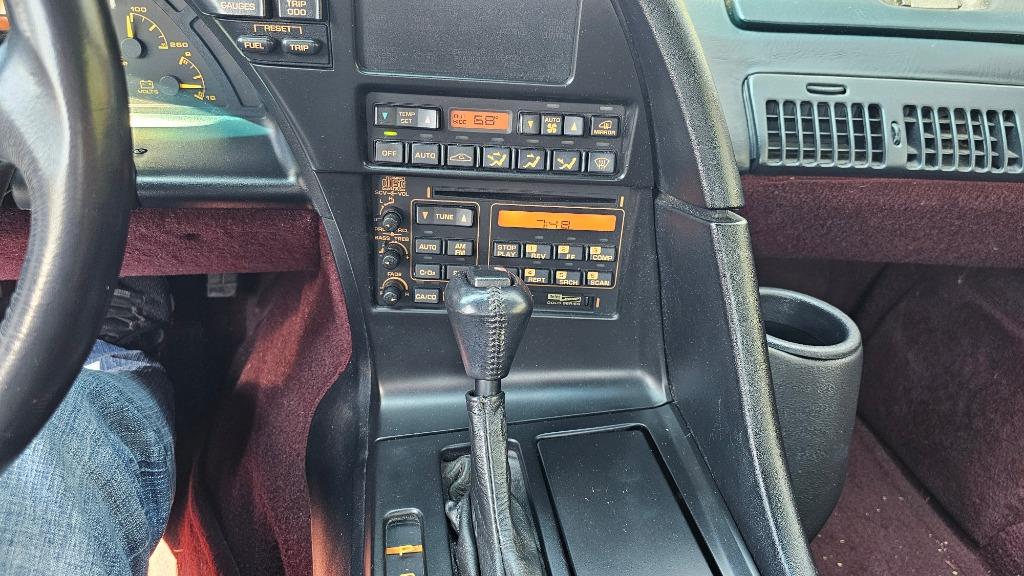 1993 Chevrolet Corvette - $10,900
