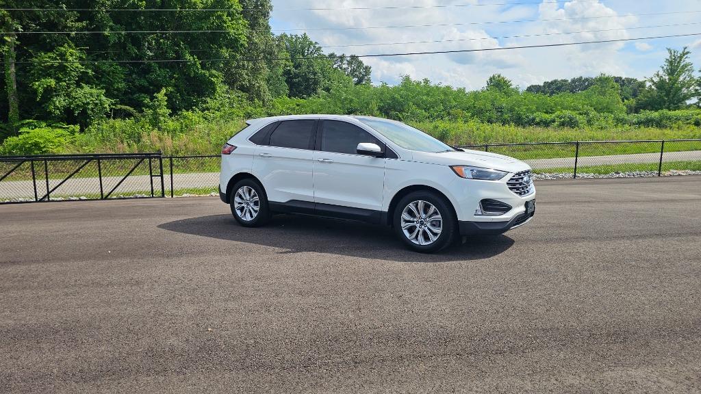 2022 Ford Edge - $15,900