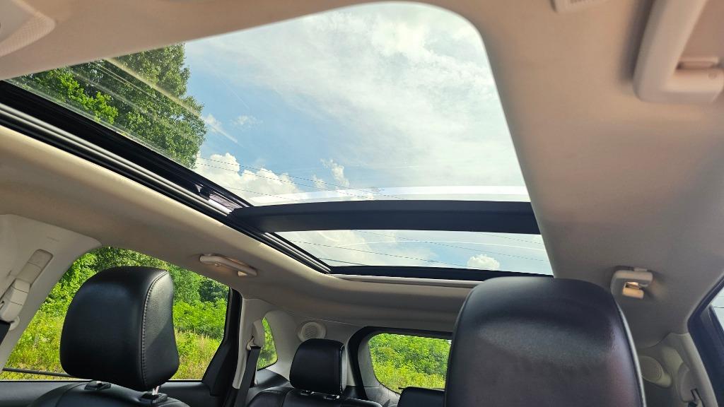 2022 Ford Edge - $15,900