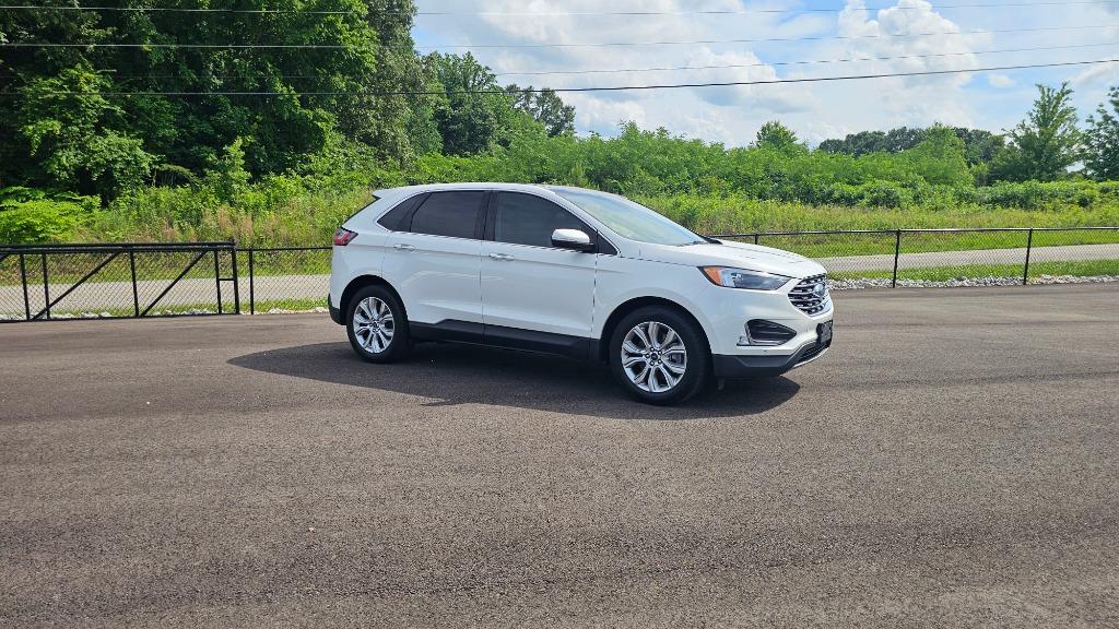 2022 Ford Edge - $15,900