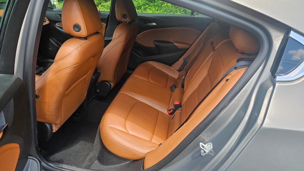 2017 Chevrolet Cruze - $8,450