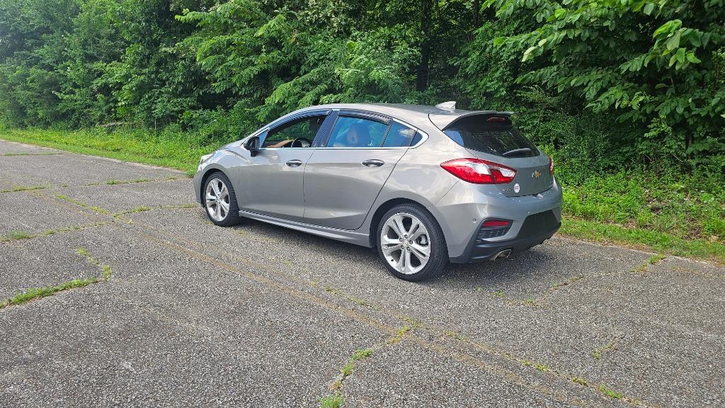 2017 Chevrolet Cruze - $8,450