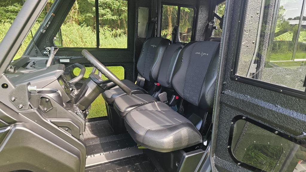 2025 Can-am Defender/traxter - $24,900