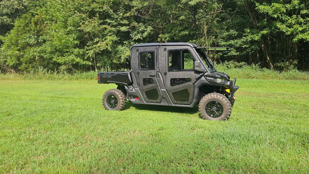 2025 Can-am Defender/traxter - $24,900