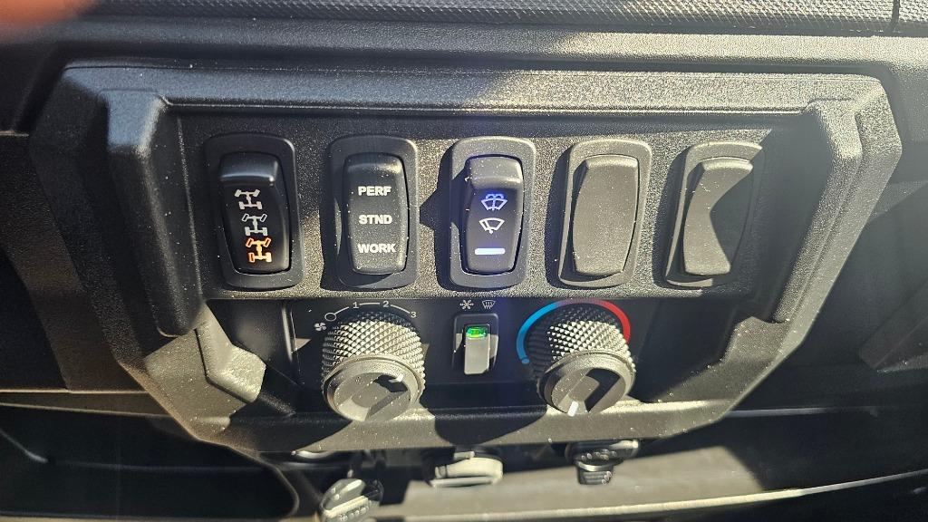 2025 Polaris Ranger Xp 1000 - $24,900