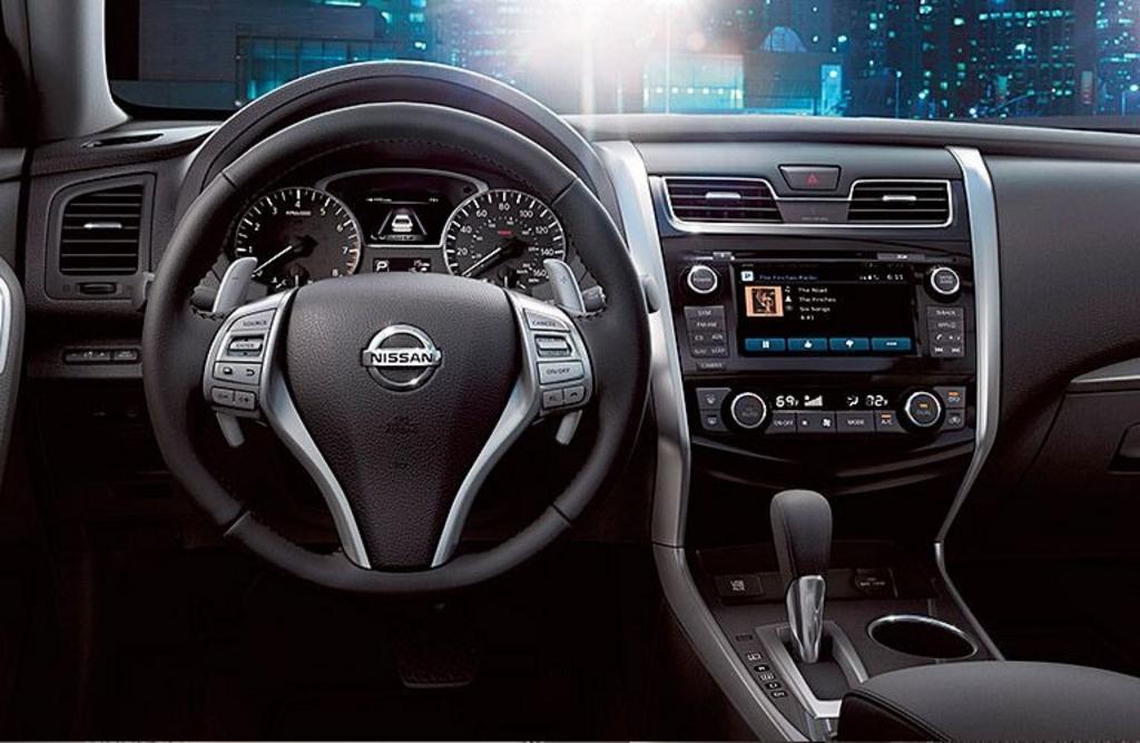 2015 Nissan Altima - $8,900