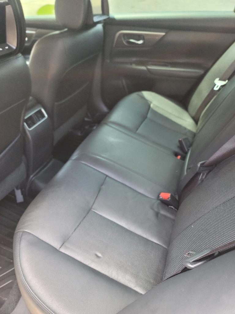 2015 Nissan Altima - $8,900
