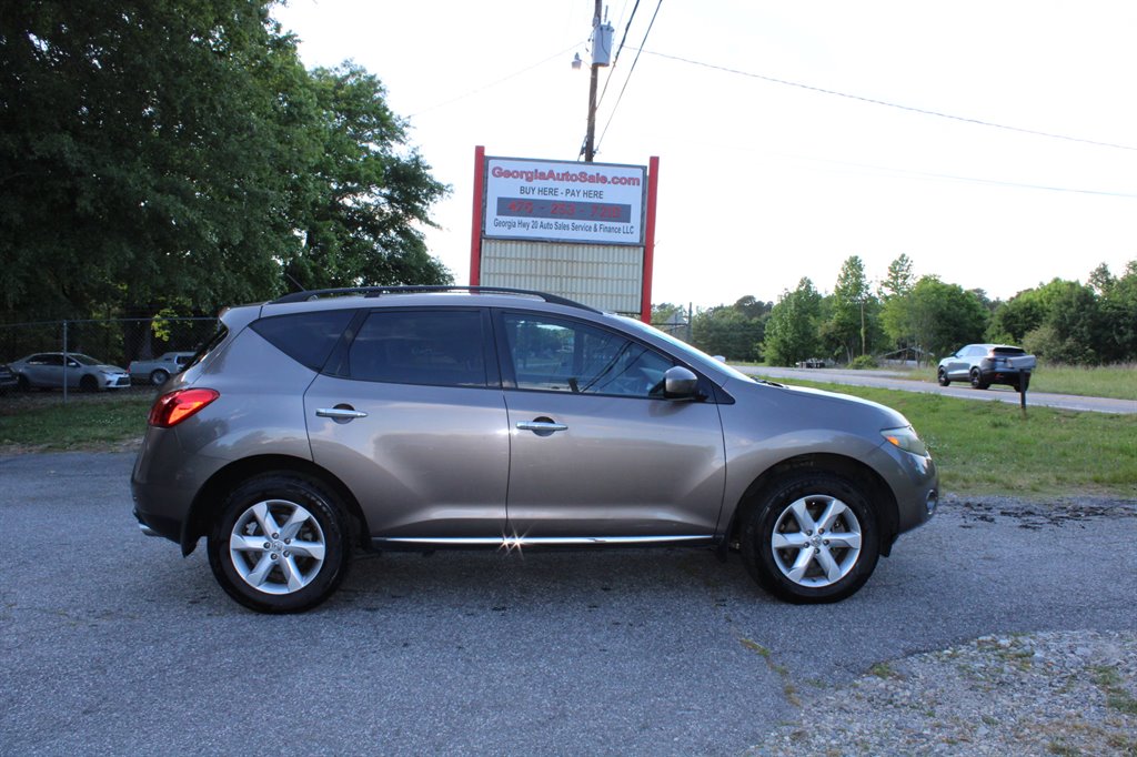 The 2009 Nissan Murano SL photos