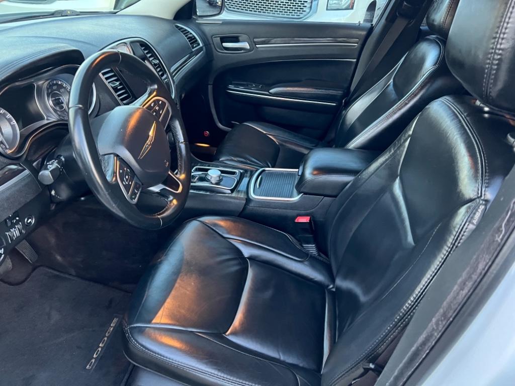2017 Chrysler 300