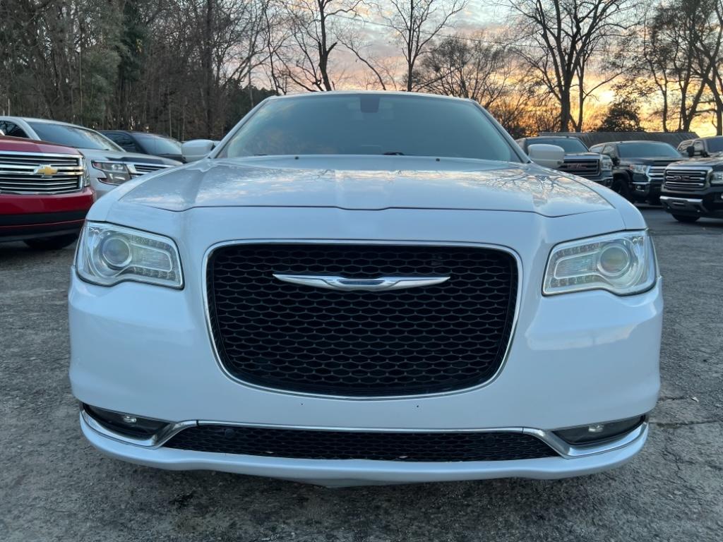 2017 Chrysler 300