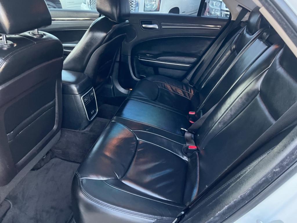 2017 Chrysler 300