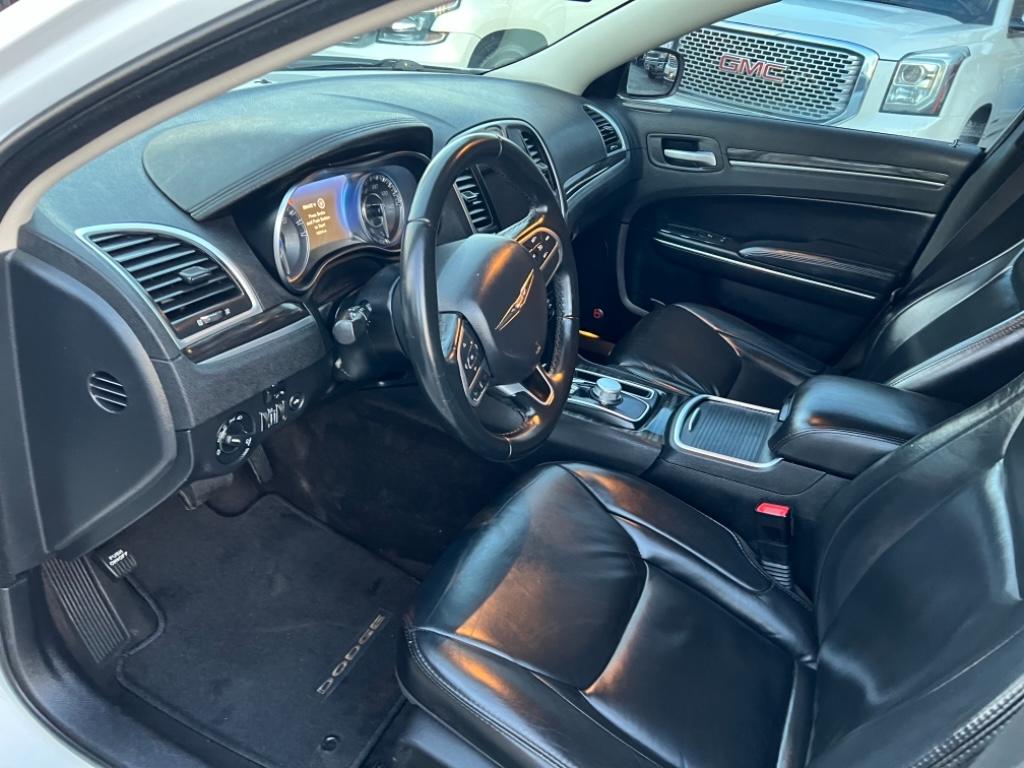 2017 Chrysler 300