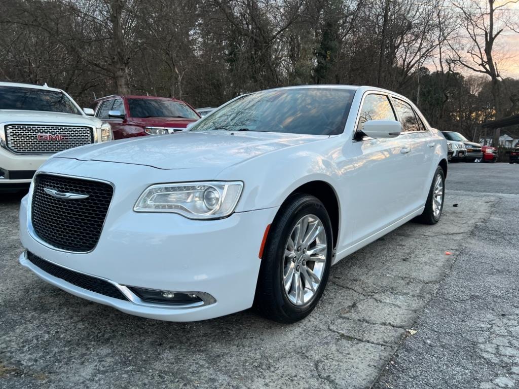 2017 Chrysler 300