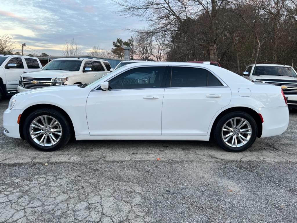 2017 Chrysler 300