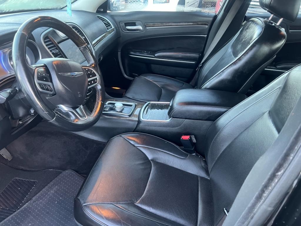 2018 Chrysler 300