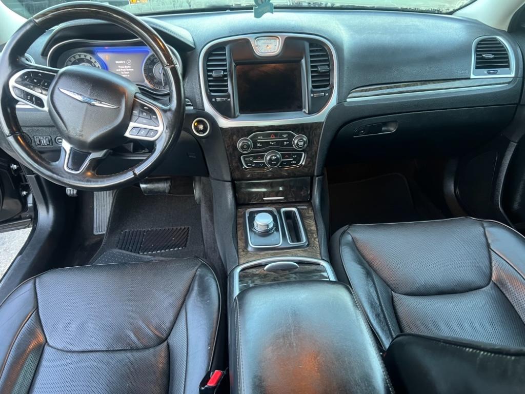 2018 Chrysler 300