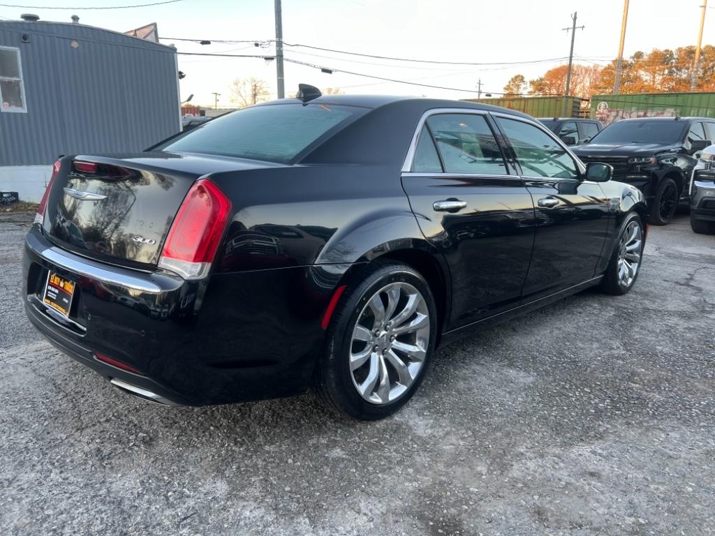 2018 Chrysler 300