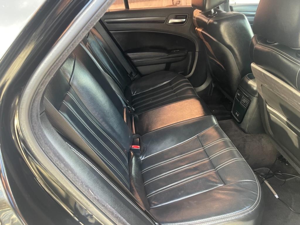 2016 Chrysler 300