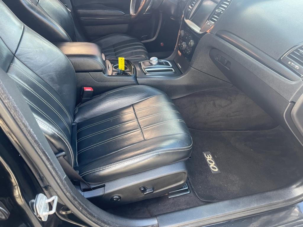 2016 Chrysler 300