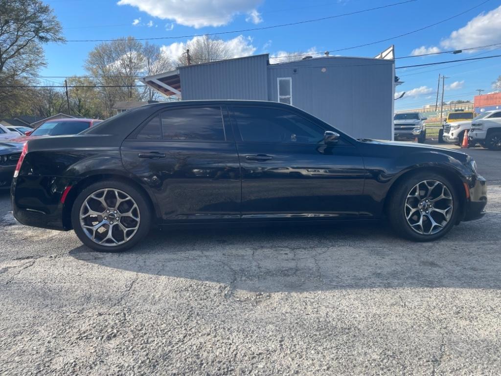 2016 Chrysler 300