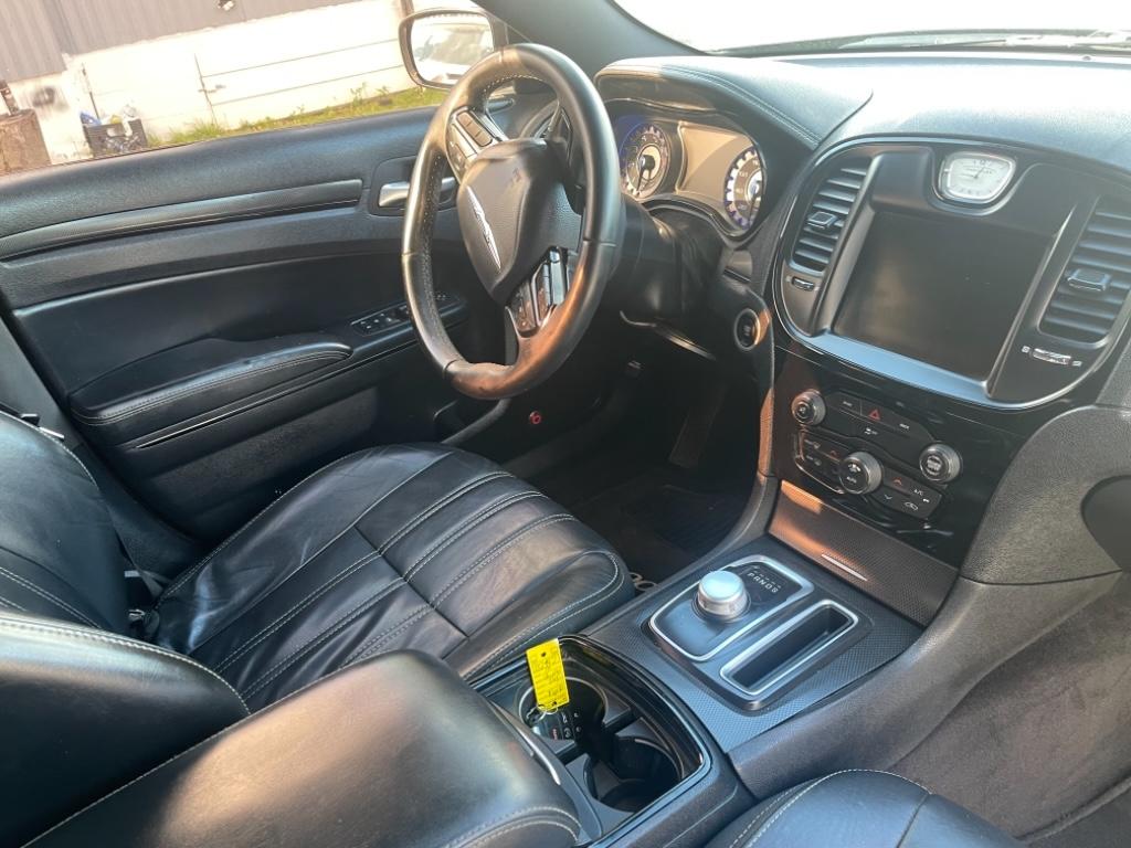 2016 Chrysler 300