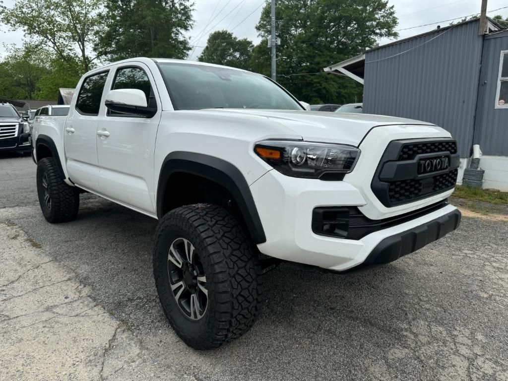2019 Toyota Tacoma TRD Offroad photo