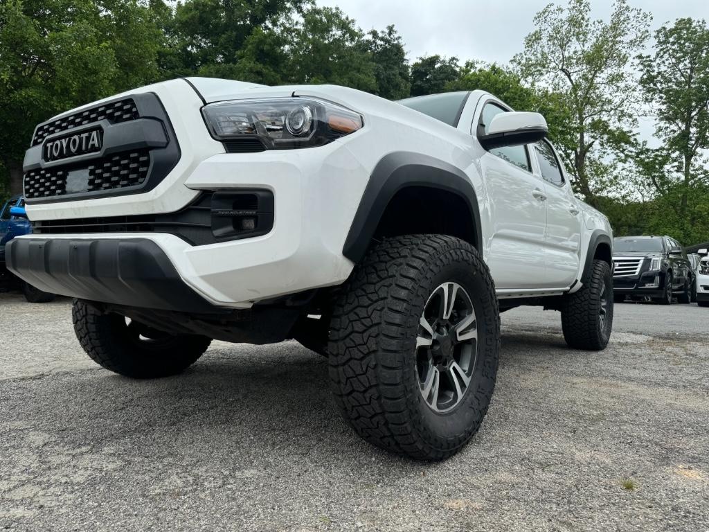 2019 Toyota Tacoma TRD Offroad photo