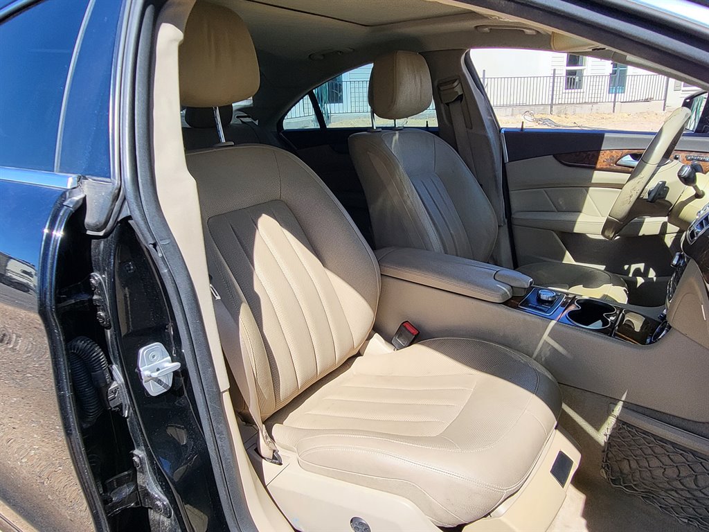2012 MERCEDES-BENZ CLS-Class Sedan - $13,999