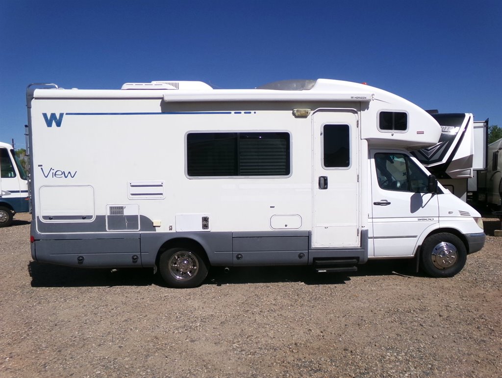 The 2006 Winnebago View WD523h  photos