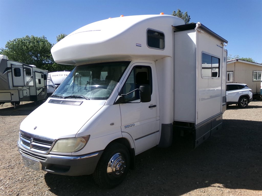 2006 Winnebago View WD523h  photo