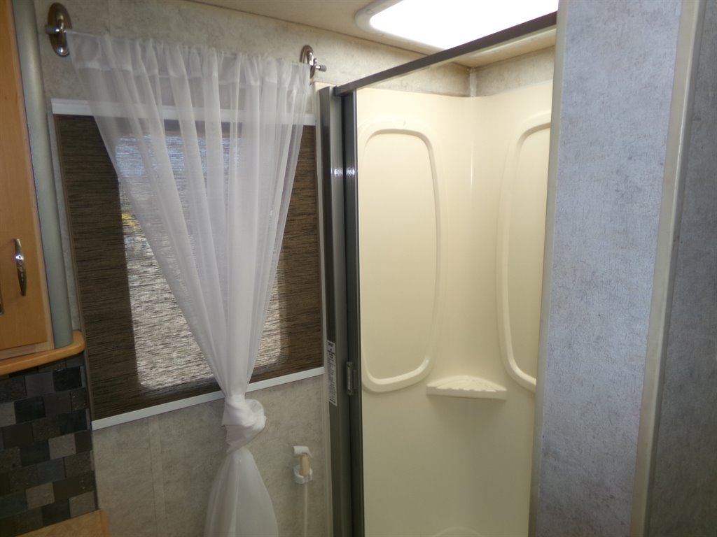 2006 Winnebago View WD523h  photo