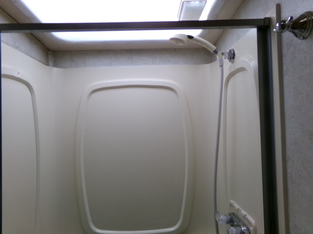 2006 Winnebago View WD523h  photo