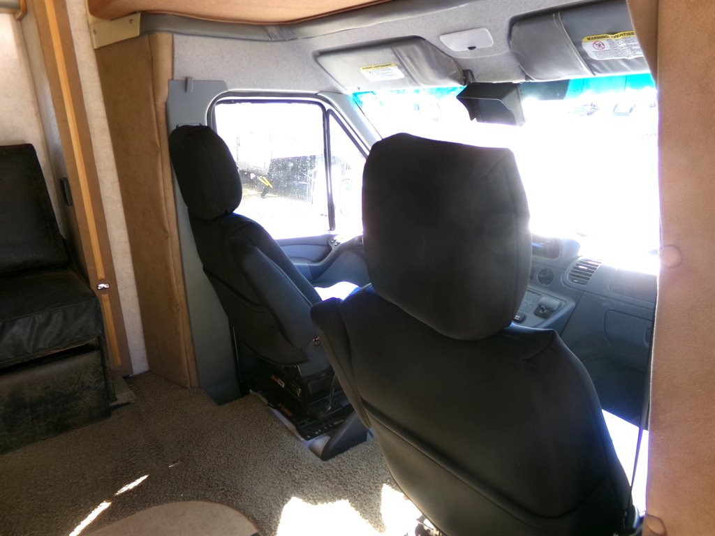 2006 Winnebago View WD523h  photo